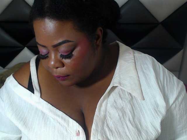 ShantalBBW — live female cam