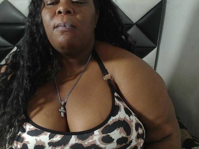 ShantalBBW live cam on BongaCams