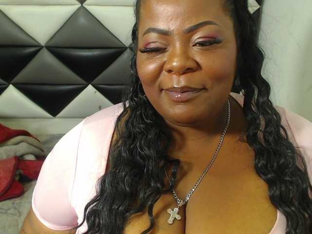 ShantalBBW live webcam show