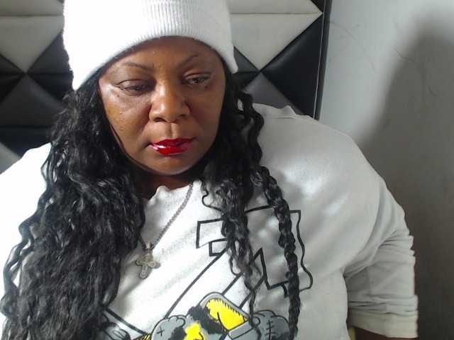ShantalBBW live cam on BongaCams
