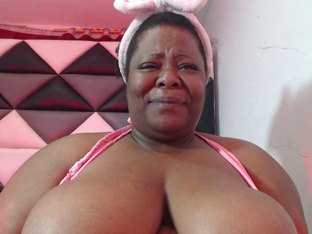 ShantalBBW live cam on BongaCams