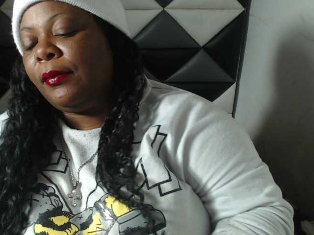 ShantalBBW live cam on BongaCams