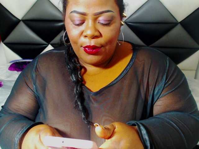ShantalBBW live cam on BongaCams