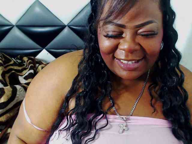 ShantalBBW webcam