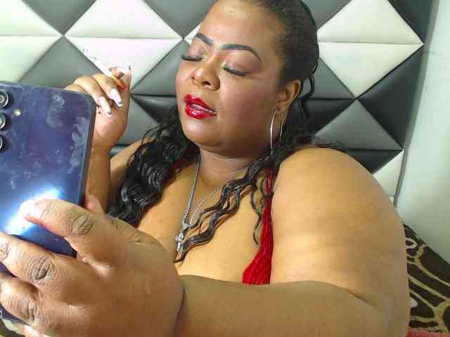 ShantalBBW webcam