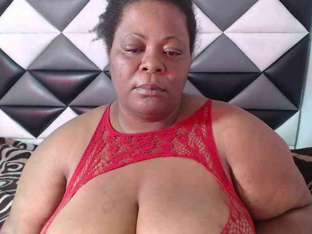 ShantalBBW Live Webcam on BongaCams