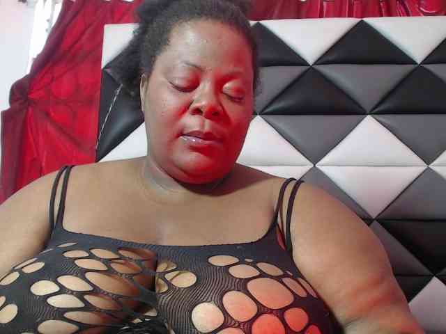 Modelo: ShantalBBW