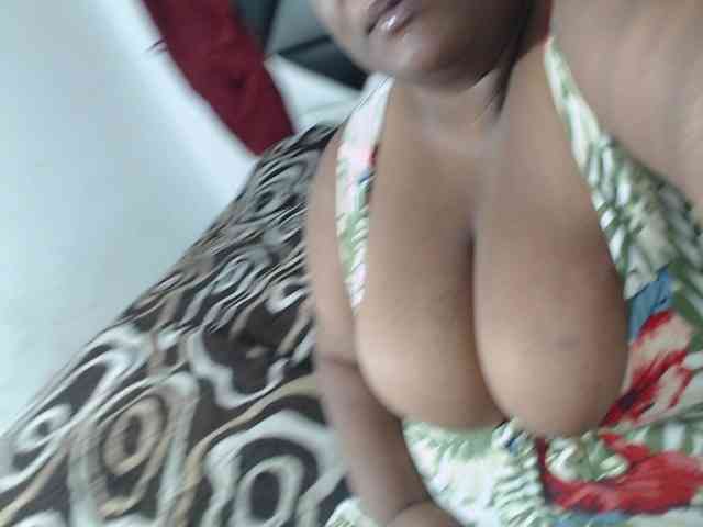 ShantalBBW webcam