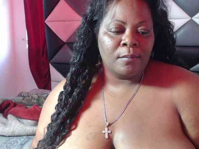 ShantalBBW webcam