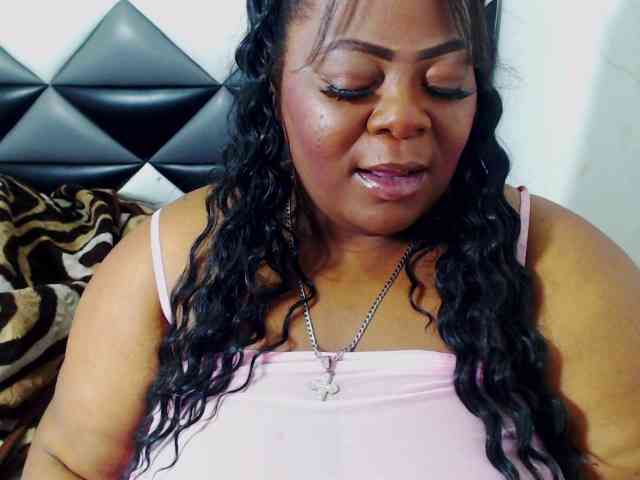 ShantalBBW webcam