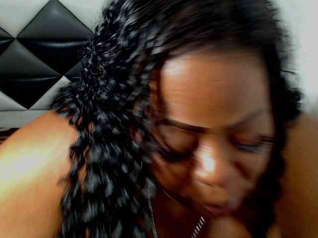 ShantalBBW webcam