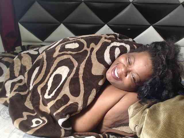 ShantalBBW webcam