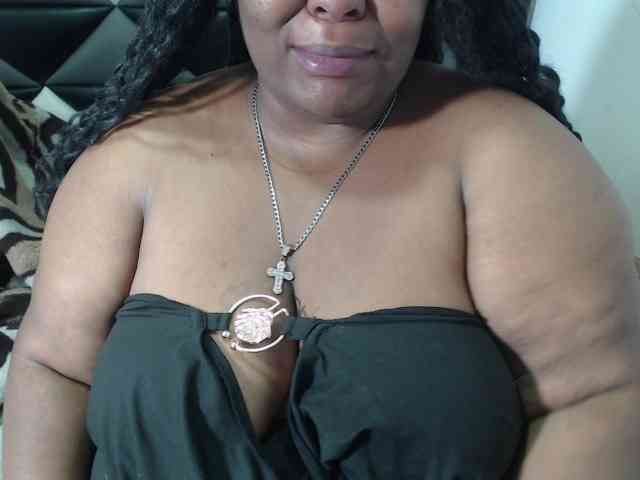 ShantalBBW webcam