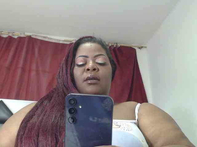 ShantalBBW webcam