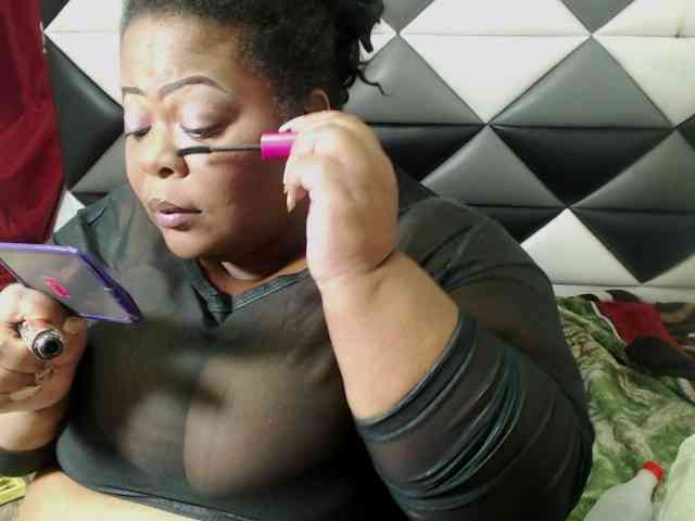 ShantalBBW webcam