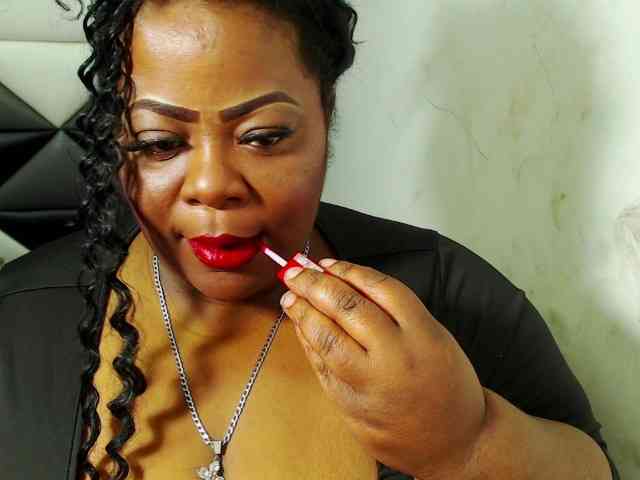 ShantalBBW webcam