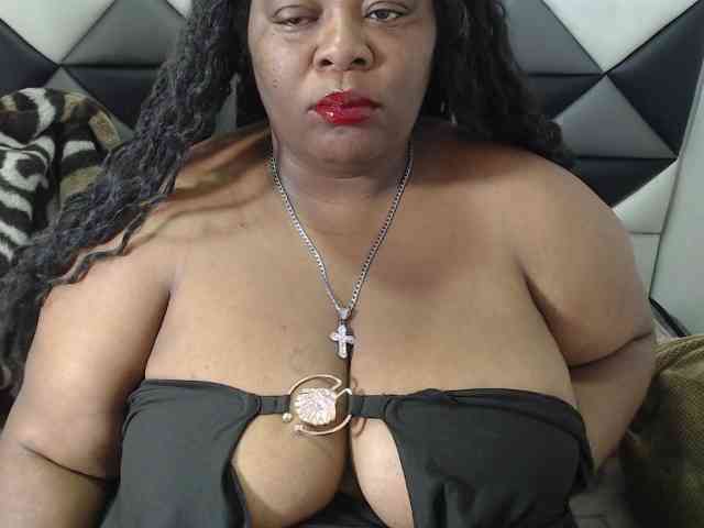 ShantalBBW webcam