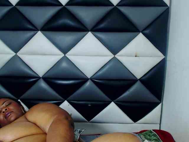 ShantalBBW webcam
