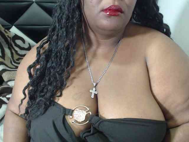ShantalBBW webcam