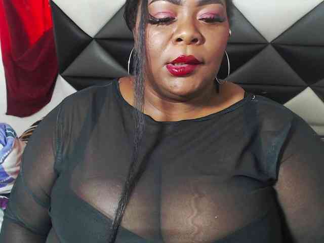 ShantalBBW webcam