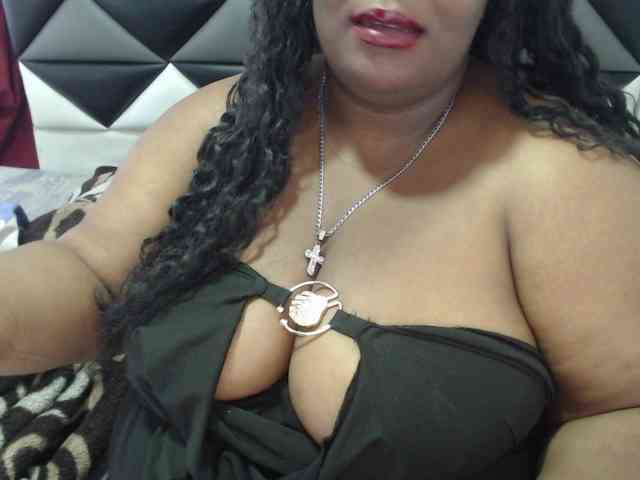 ShantalBBW webcam