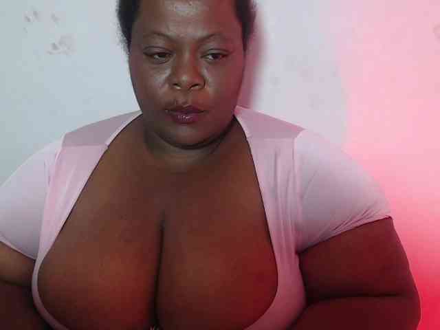 Modelo: ShantalBBW
