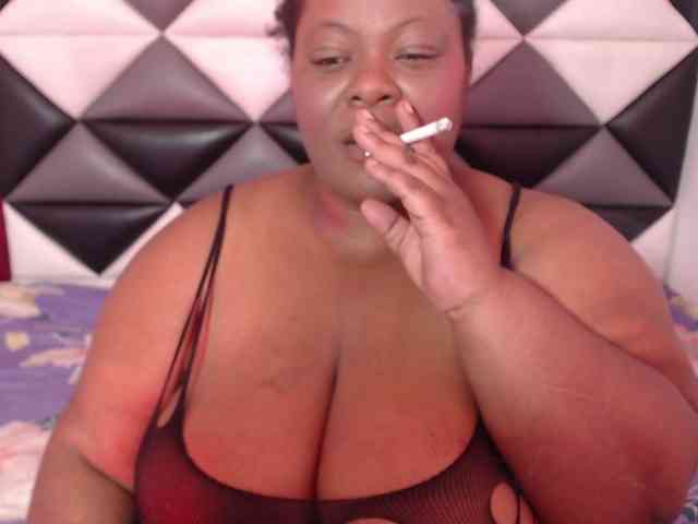 ShantalBBW webcam