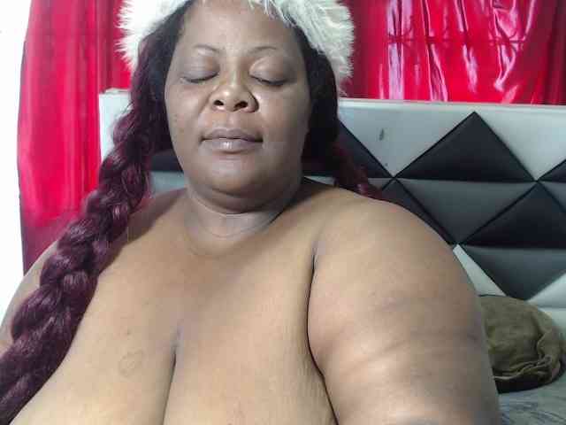 ShantalBBW webcam