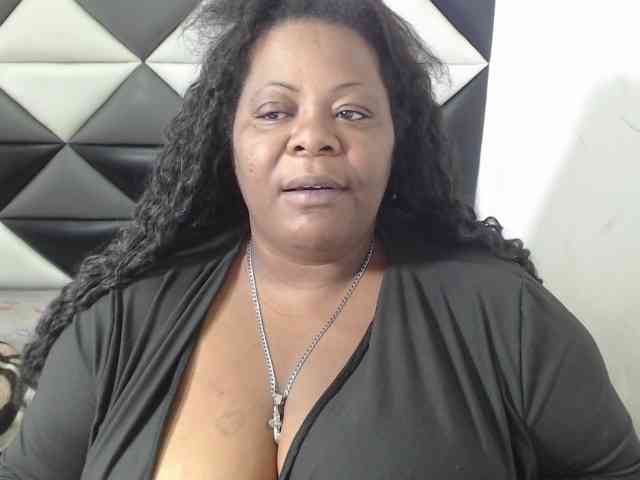 ShantalBBW webcam