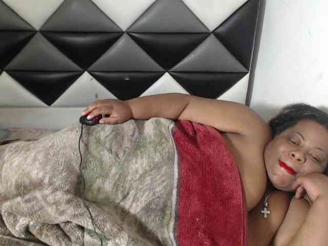 ShantalBBW webcam