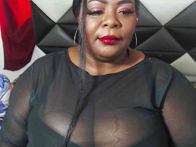 ShantalBBW webcam