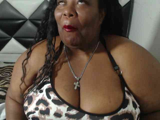 ShantalBBW webcam