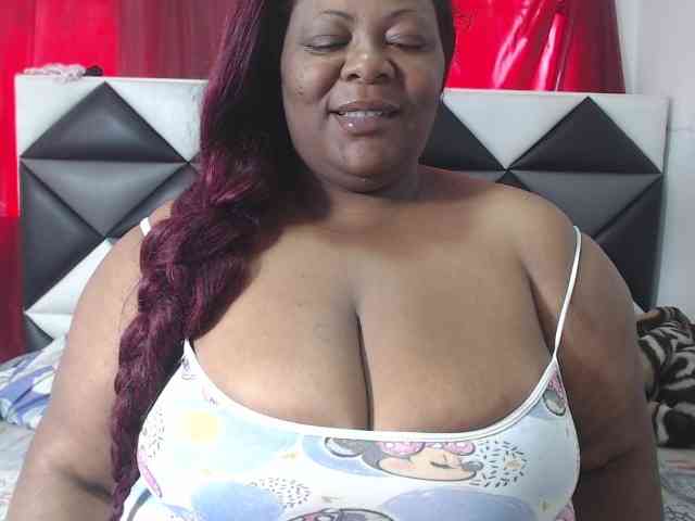 ShantalBBW webcam
