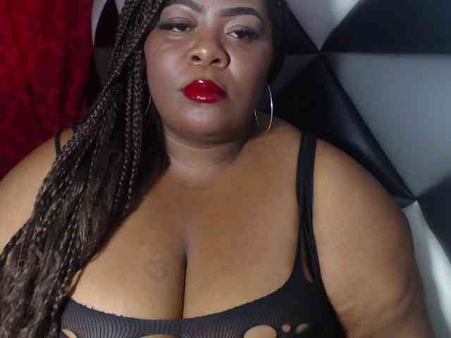 ShantalBBW webcam