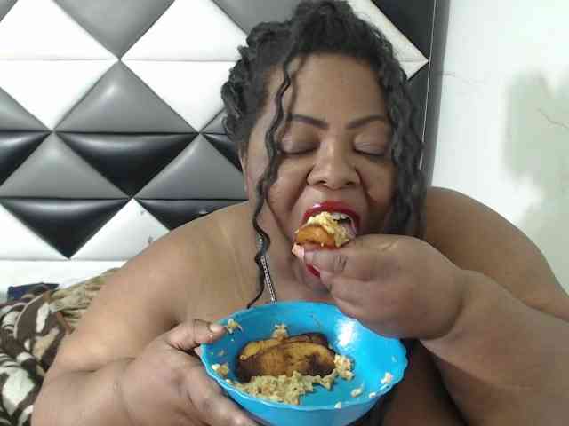 ShantalBBW webcam