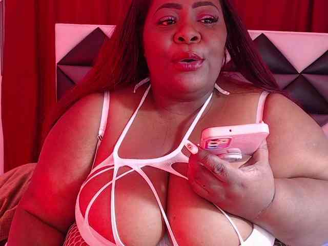 ShantalBBW webcam