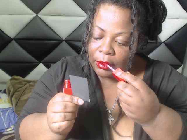 ShantalBBW webcam