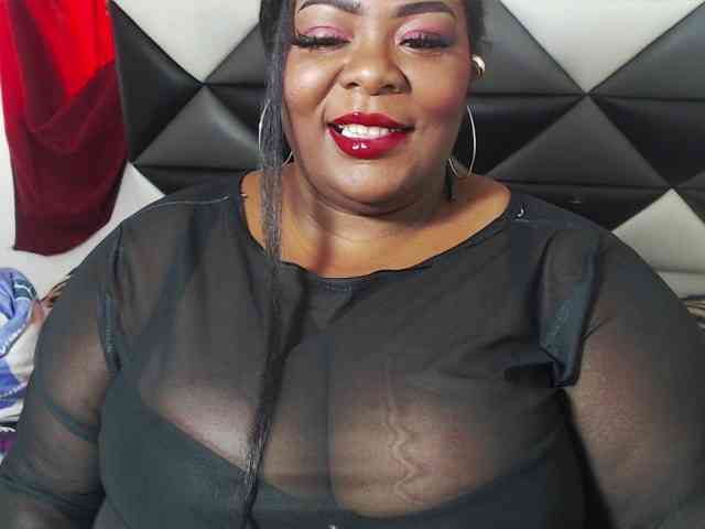 ShantalBBW webcam