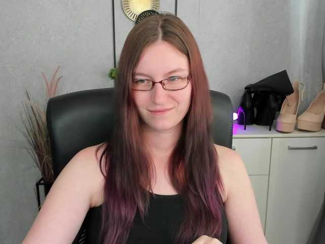 EmmaHeart live cam on BongaCams