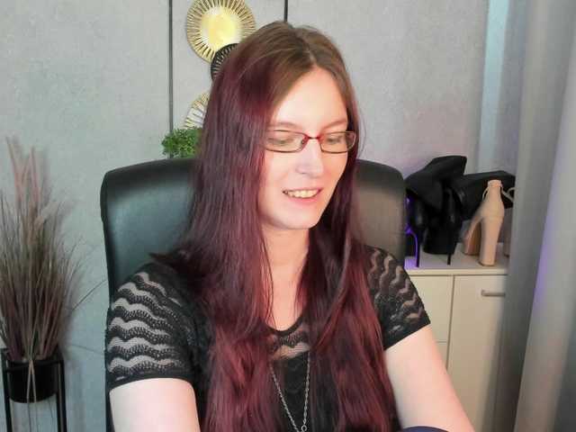 EmmaHeart live cam on BongaCams