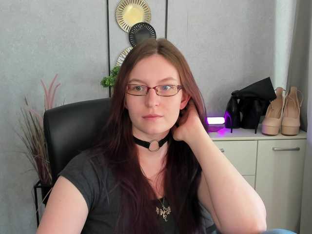 EmmaHeart live cam on BongaCams