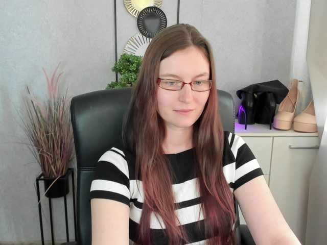 EmmaHeart live cam preview