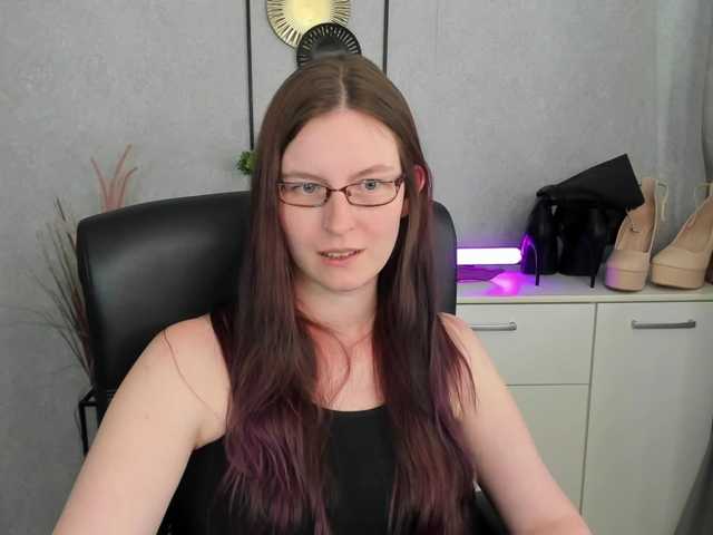 EmmaHeart live cam on BongaCams
