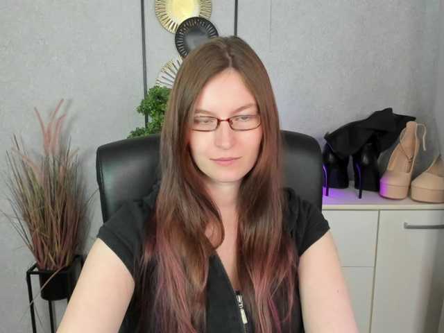 EmmaHeart live cam on BongaCams