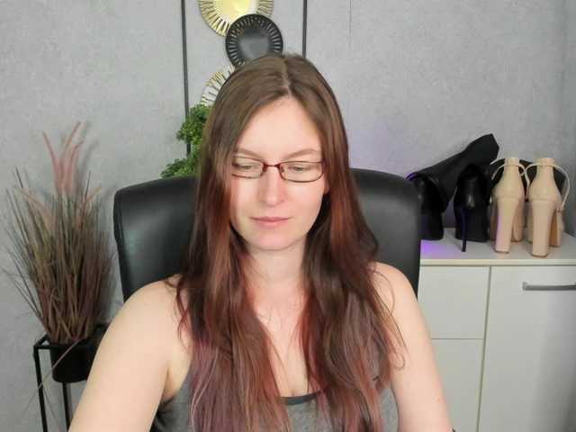 EmmaHeart live cam preview