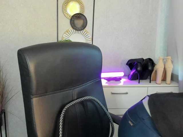 EmmaHeart live cam on BongaCams