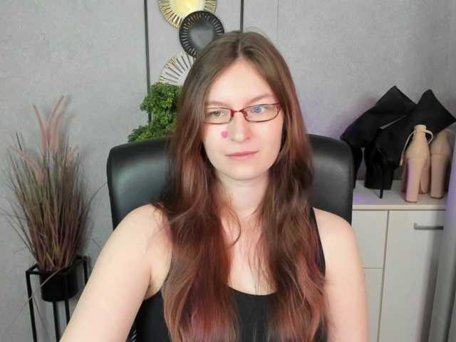 EmmaHeart live cam on BongaCams