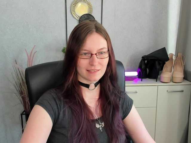 EmmaHeart live cam on BongaCams