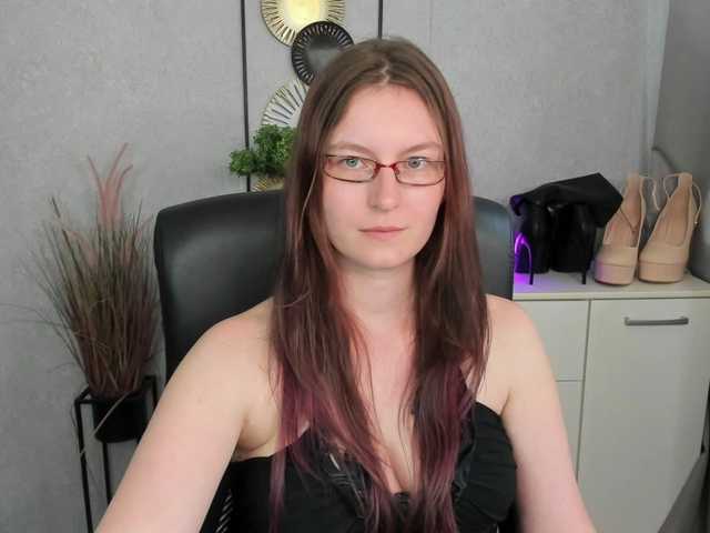EmmaHeart live cam on BongaCams