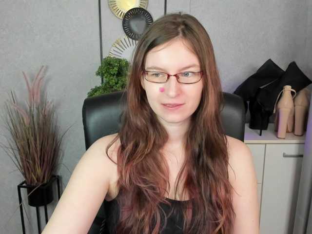EmmaHeart live cam on BongaCams